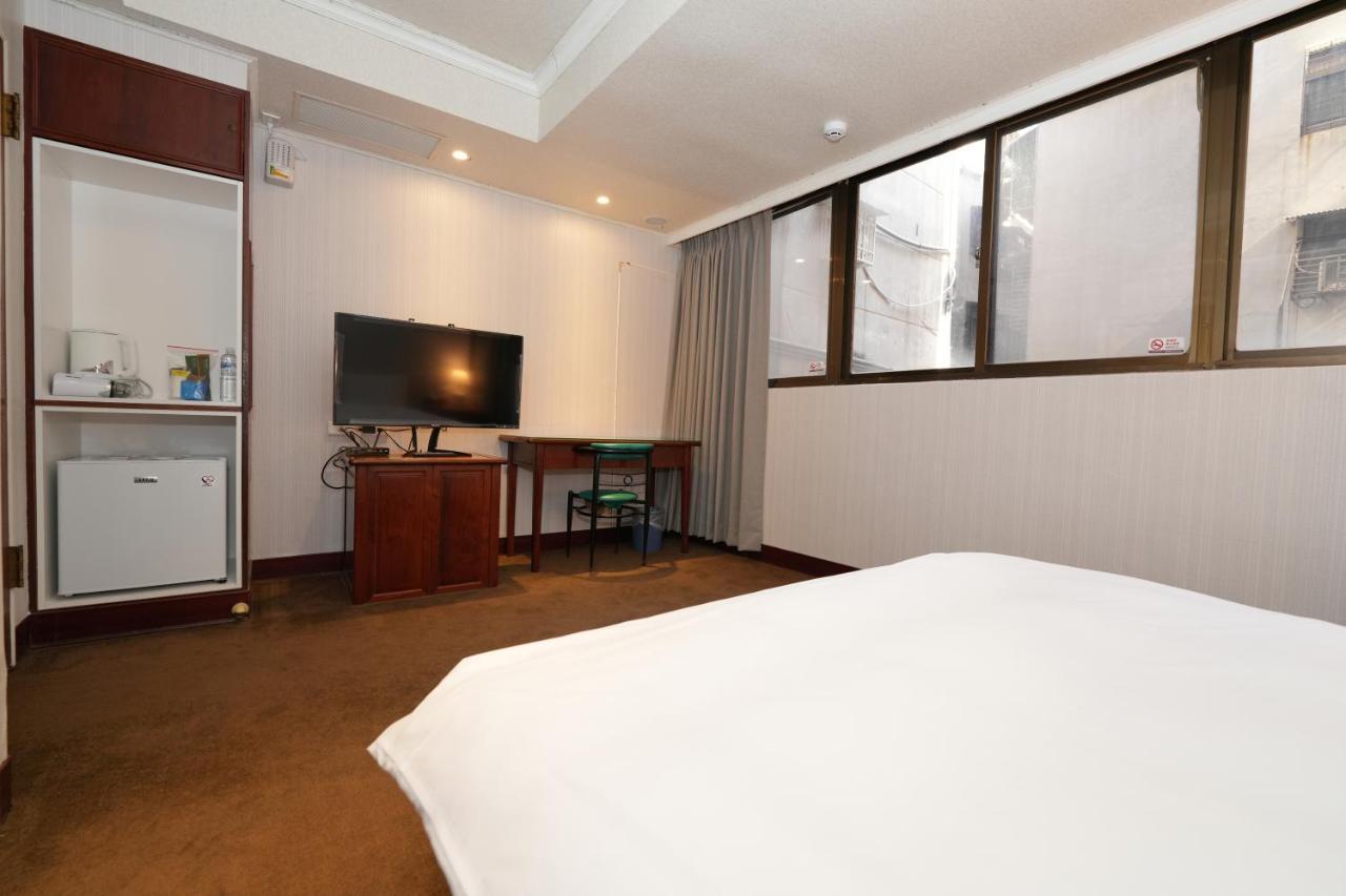 Meworld Hotel - Sanchong Taipei Eksteriør billede
