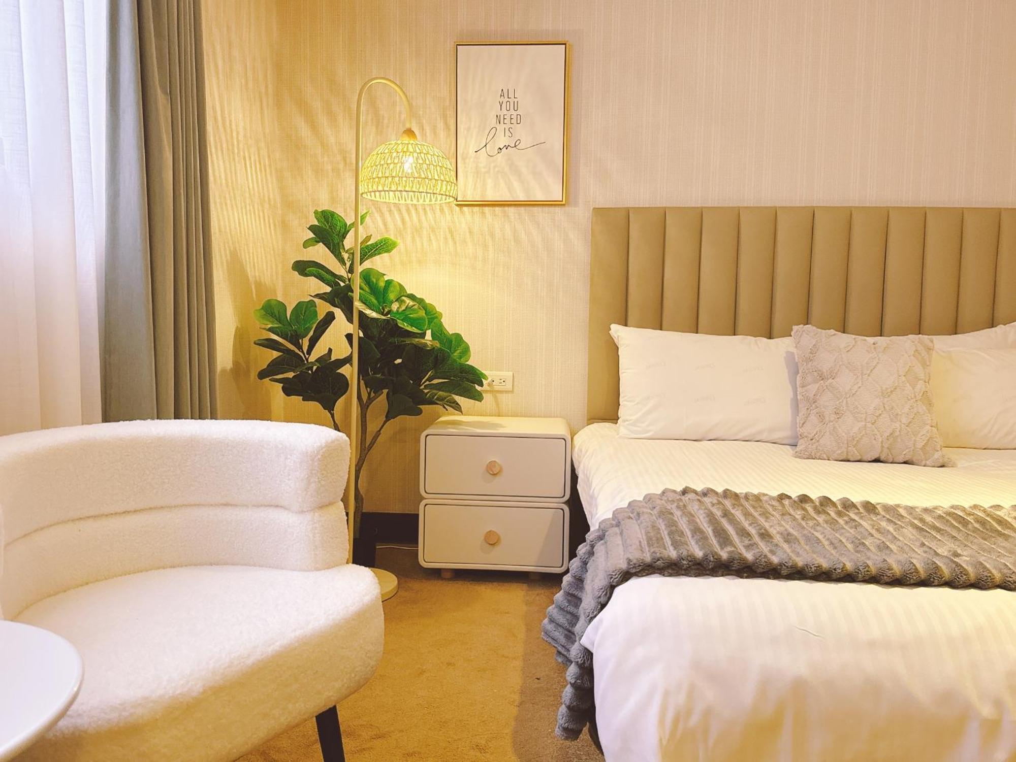 Meworld Hotel - Sanchong Taipei Eksteriør billede